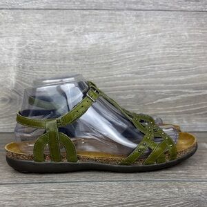 Naot Elinor Women’s Sz 9/EU 40 Olive Pine Green Leather Studded T-Strap Sandals